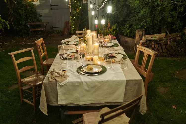 outdoor lighting dinner ideas