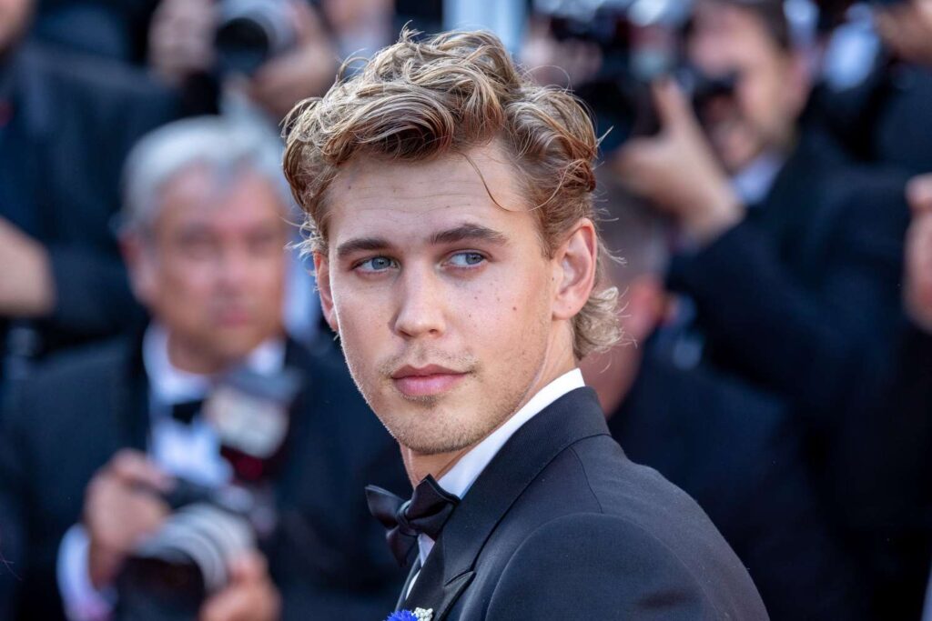 Austin Butler movies and tv shows ,age .height ,elves ,girlfriend, Zoey 101, net worth, mom, biography and more updates