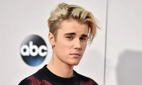 Justin Bieber Age, Face, Net Worth, Paralyzed, Tour, Concert, Wife, Biography and More Updates