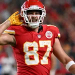 Travis Kelce Age, Brother, Net Worth, Married, Contract, Dad, and More Info